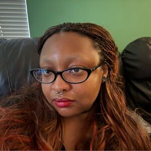 Meet your Posher, Vicki